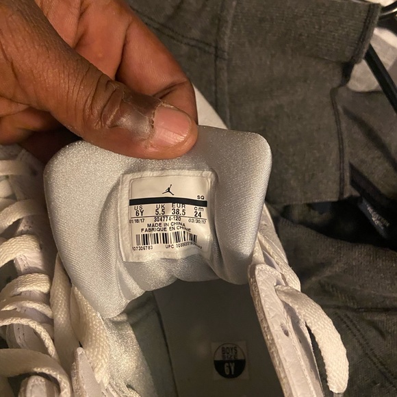 Jordan’s all white and grey size 6y - Picture 5 of 11